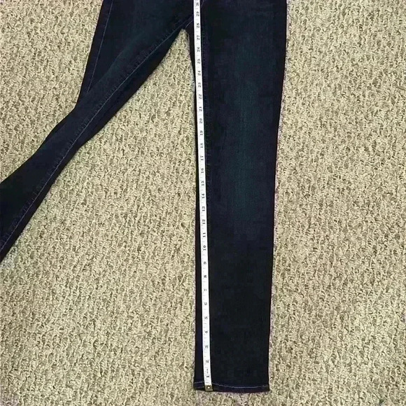 7 For All Mankind The Slim Cigarette Dark Wash Skinny Jeans Size 24 - Picture 9 of 14